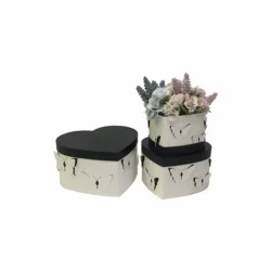 Set 3 cutii inimă cu fluturi decupați