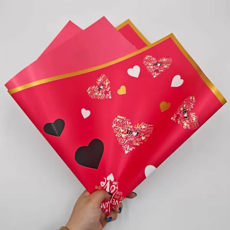 Ambalaj cu inimioare „Love” pentru buchete (set 20 coli)