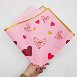 amb-inimi-love-20-roz Ambalaj cu inimioare „Love” pentru buchete (set 20 coli)